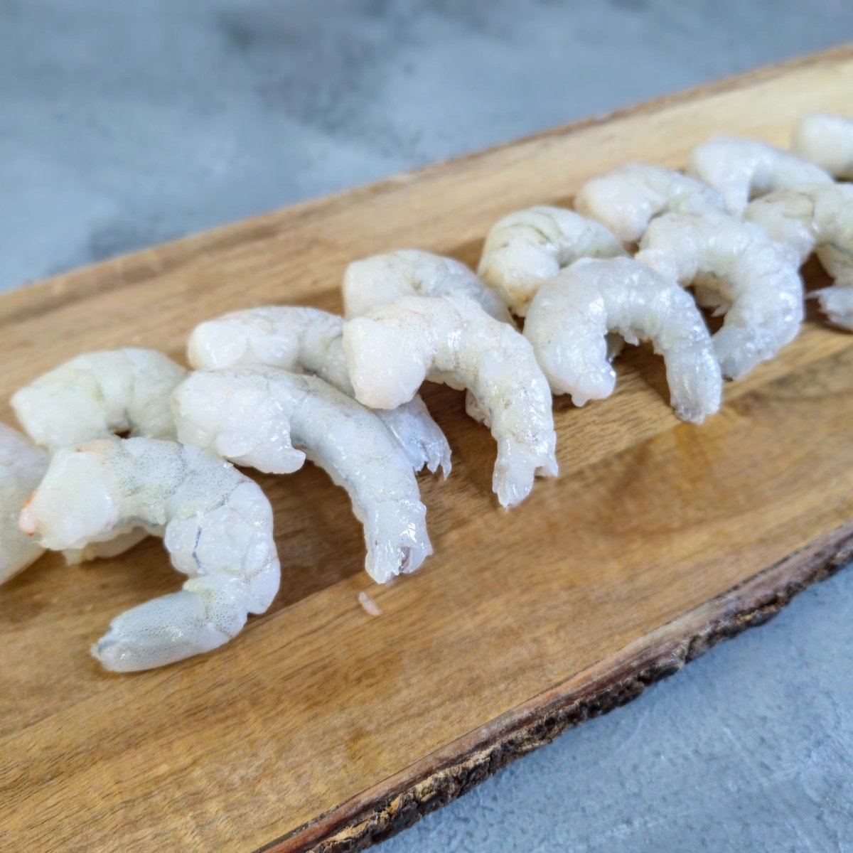 King Prawns Raw Peeled Deveined 26/30 - Seafood Direct UK